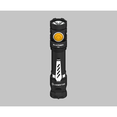 Taktická baterka Armytek Partner C2 Magnet USB (10