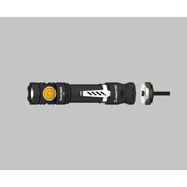 Taktická baterka Armytek Partner C2 Magnet USB (10